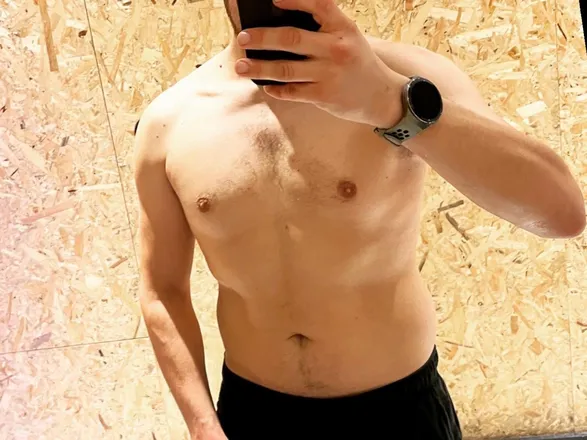 OnlyFans cuenta alexander771 header 2