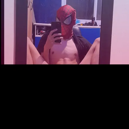 OnlyFans cuenta cosplayboytly header 2