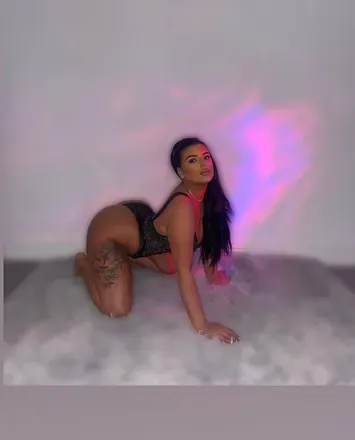 OnlyFans cuenta xanisa header 2