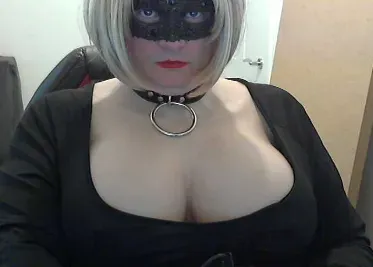 OnlyFans cuenta busty_luci header 2