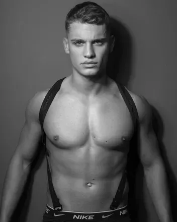 OnlyFans cuenta freegiova avatar 1