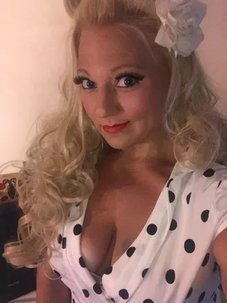 OnlyFans cuenta missmagnoliadoll header 2