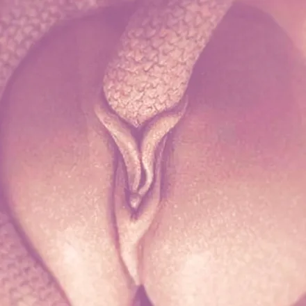 OnlyFans account  kreamekissez header 2