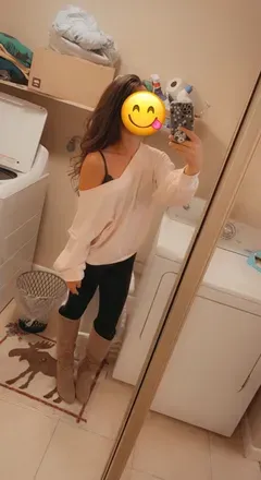 OnlyFans account  littlebrunette5 avatar 1