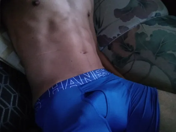 OnlyFans account  v.red header 2