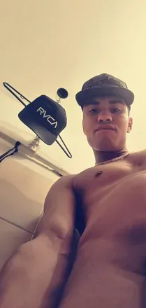 OnlyFans account  dyboxgigolohot header 2