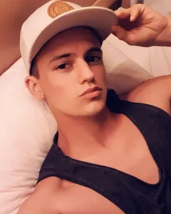 OnlyFans cuenta russowski avatar 1