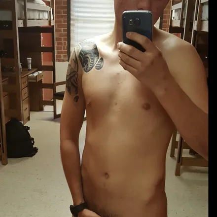 OnlyFans cuenta girthquakey header 2