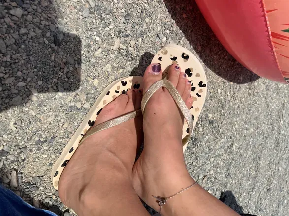 OnlyFans cuenta strangeandprettyfeet avatar 1