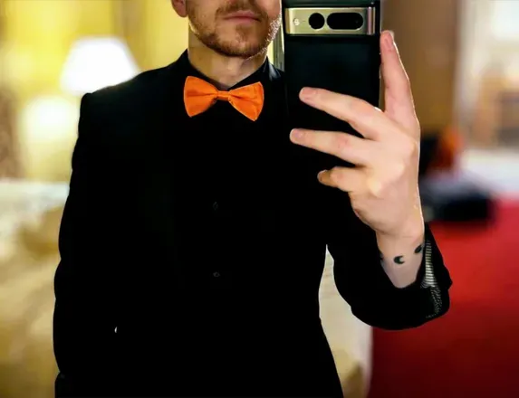 OnlyFans account  blacktieup avatar 1