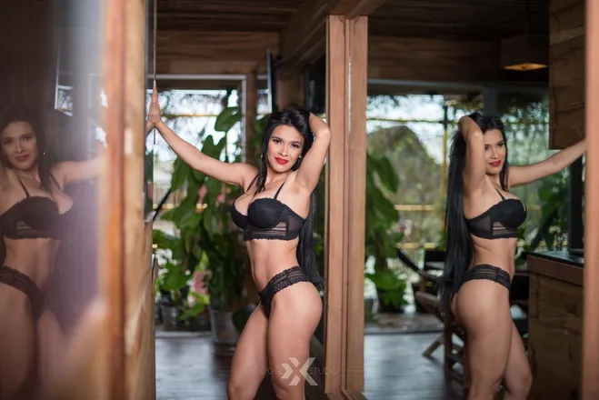 OnlyFans cuenta sandycolombia header 2