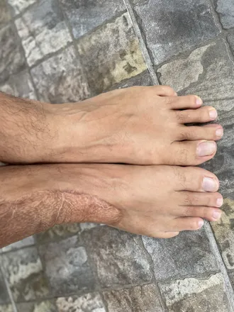 OnlyFans cuenta handsomefoot header 2