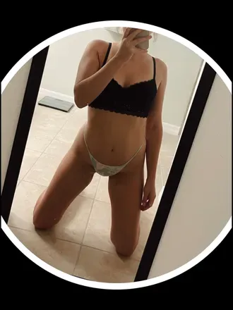 OnlyFans cuenta dayy_tripper22 avatar 1