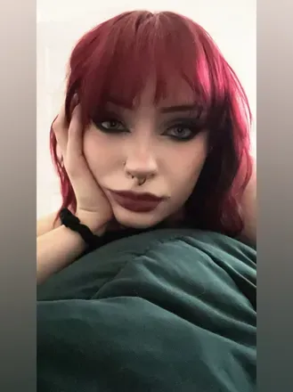OnlyFans cuenta iredescence avatar 1