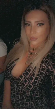 OnlyFans cuenta hot_boobssara avatar 1