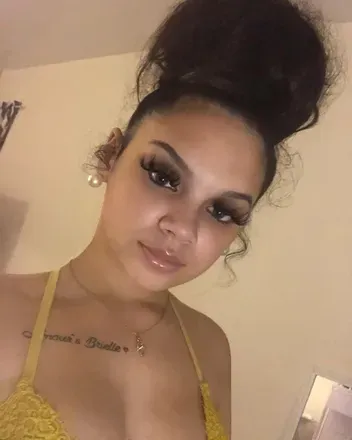 OnlyFans cuenta kallmekenziie avatar 1