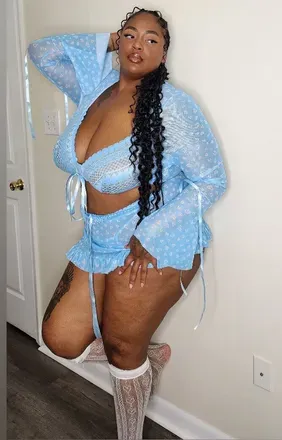OnlyFans cuenta free_lushescurves header 2