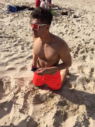 OnlyFans cuenta twohandsandahelmet avatar 1