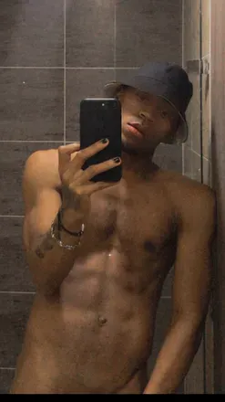 OnlyFans cuenta victorherrera2000 avatar 1