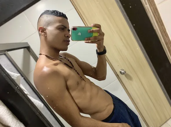 OnlyFans cuenta andresfarmero header 2