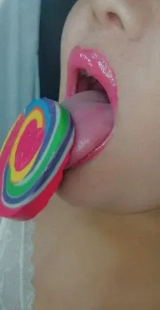 OnlyFans cuenta holasoylia avatar 1