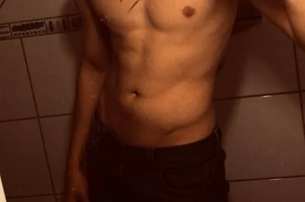 OnlyFans cuenta zeussupremo header 2