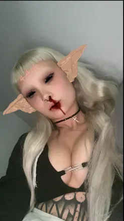 OnlyFans cuenta liittlekrissy avatar 1