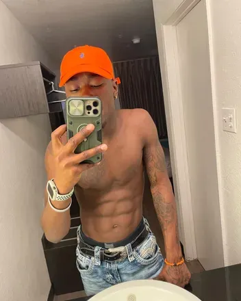 OnlyFans cuenta curve1of1 avatar 1