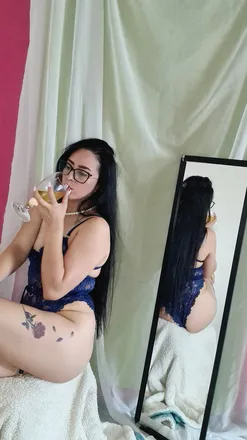 OnlyFans account  sunny_love24 header 2