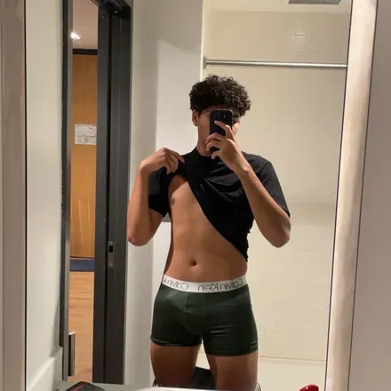 OnlyFans cuenta miluvrboy avatar 1