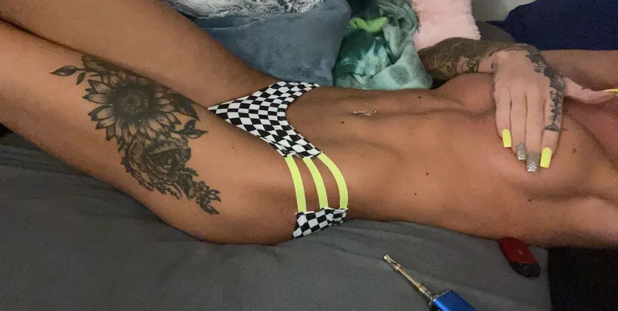 OnlyFans cuenta nikkilovv header 2