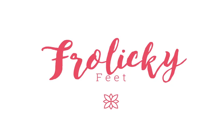 OnlyFans cuenta frolicky_feet header 2