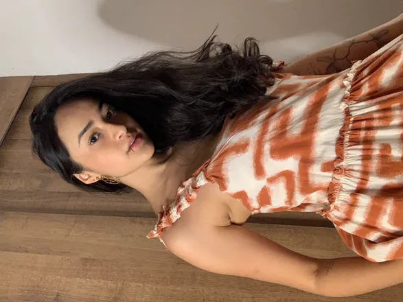 OnlyFans cuenta whoislaura header 2