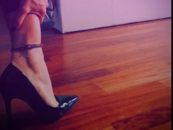 OnlyFans cuenta nikirebel avatar 1