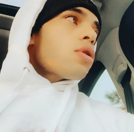 OnlyFans cuenta camerond33 header 2