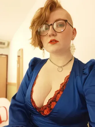OnlyFans account  fireypixie avatar 1