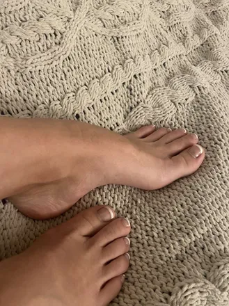 OnlyFans account  laurenssexyfeet header 2