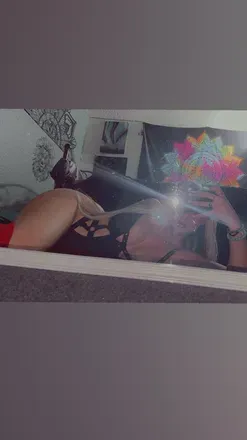 OnlyFans cuenta edmbabe04 header 2