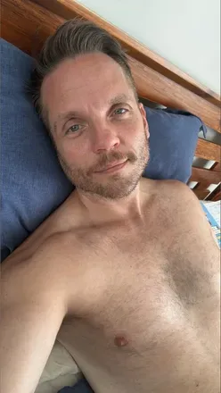 OnlyFans account  eeahnohdee header 2