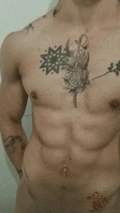 OnlyFans cuenta lyozz header 2