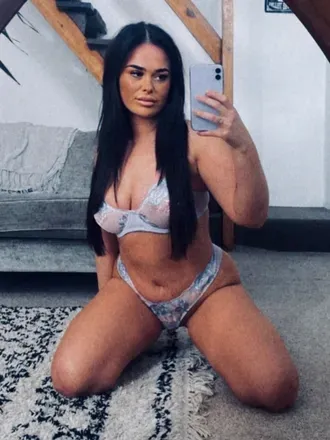 OnlyFans account  mollyrae-xxx avatar 1