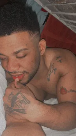 OnlyFans cuenta the_ricar2 avatar 1