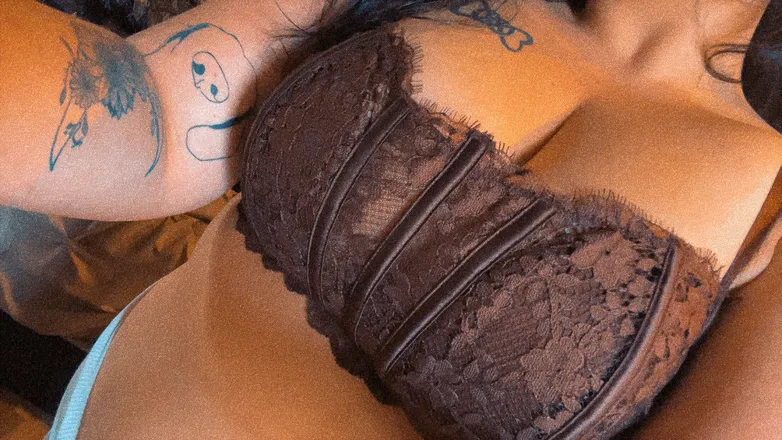 OnlyFans cuenta delilahleigh96 header 2