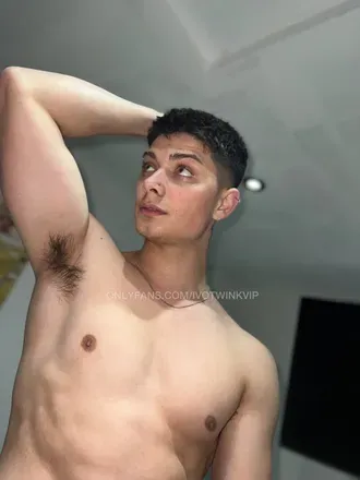 OnlyFans cuenta ivotwinkfree avatar 1