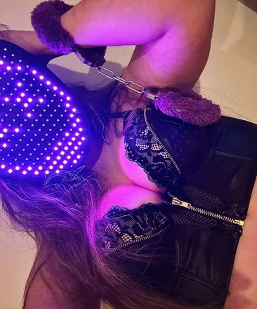 OnlyFans account  mysterious.mask.girl header 2