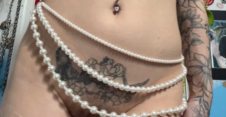 OnlyFans cuenta cece420chameleon header 2