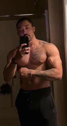 OnlyFans cuenta take1chancex header 2