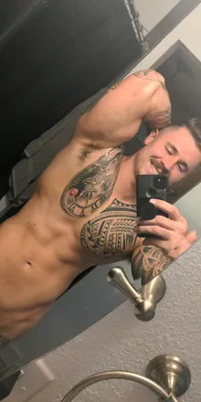 OnlyFans cuenta ironicflex header 2