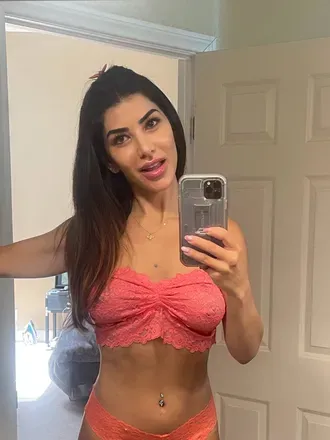 OnlyFans cuenta leilasnextdoor avatar 1