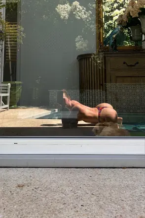 OnlyFans account  fit_strawberriesandcream header 2